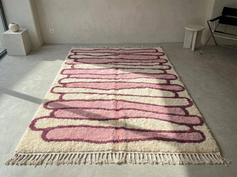 Handmade traditional Berber rug size 2-3 m