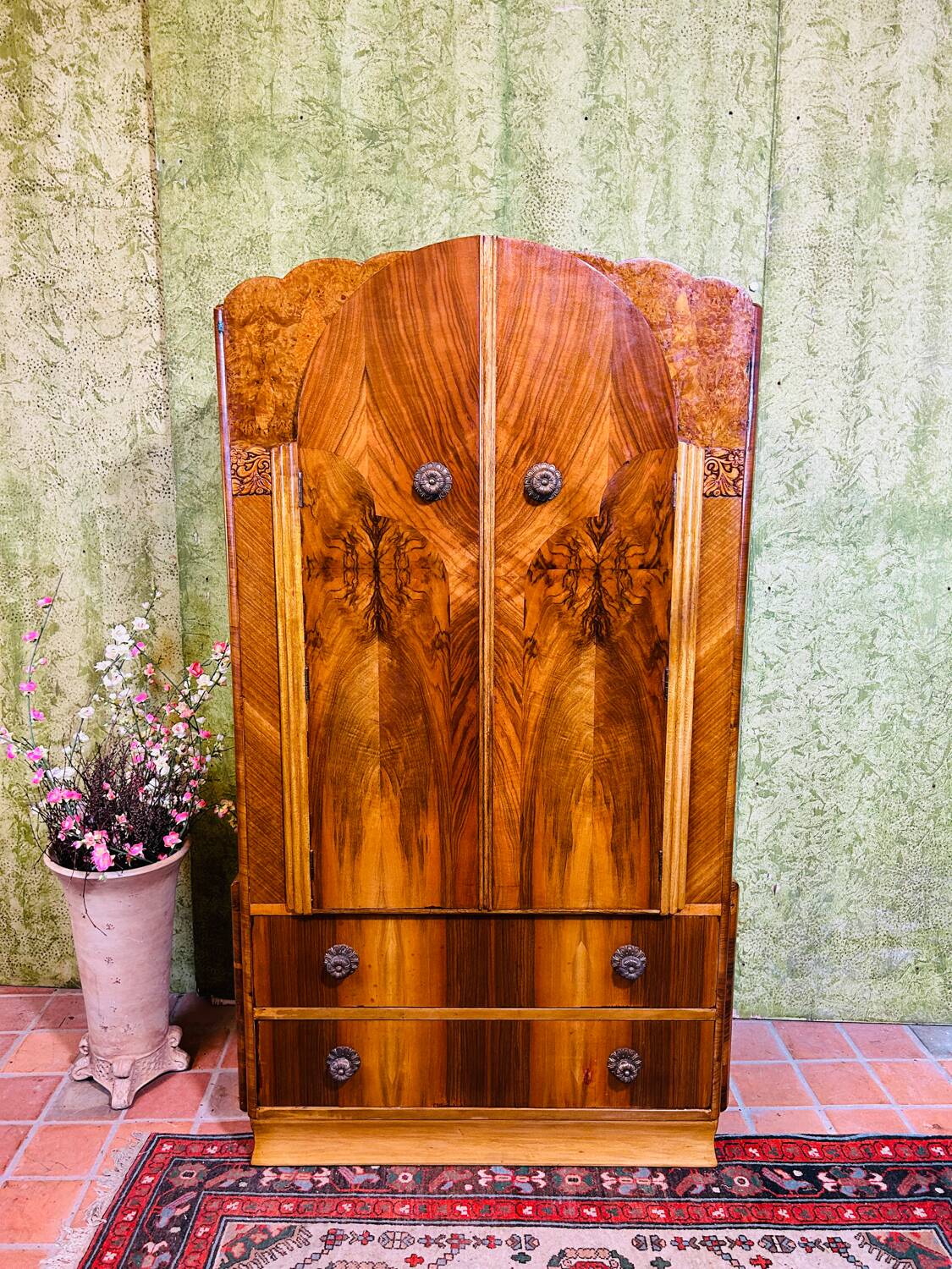 Art decó vintage Brocante burr walnut compactum wardrobe 1920-1930
