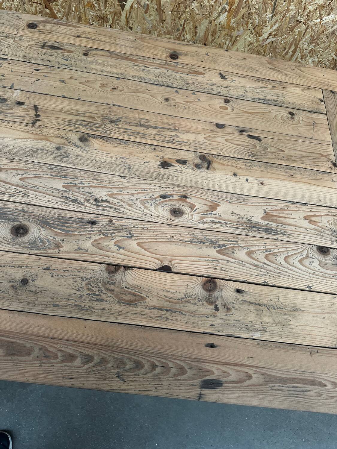 Large table for 10 people - 3m long - antique top / industrial legs