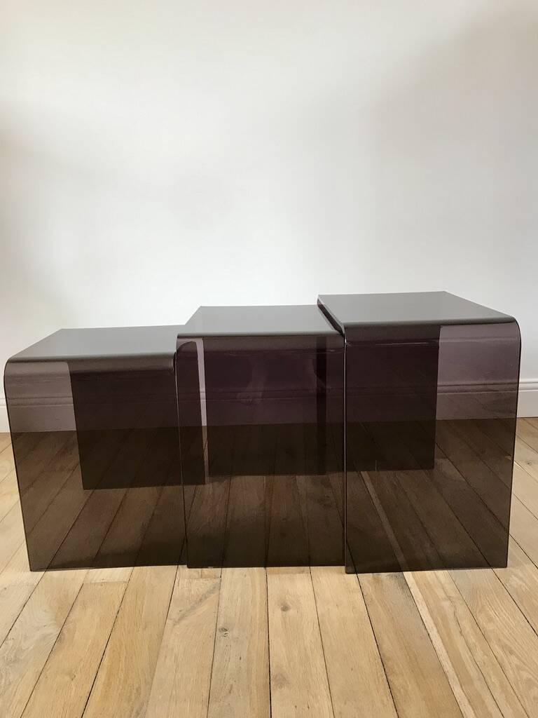 Set of 3 nesting coffee tables in smoked plexi / purple 70s
