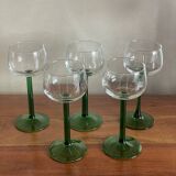 5 verres à vin blanc