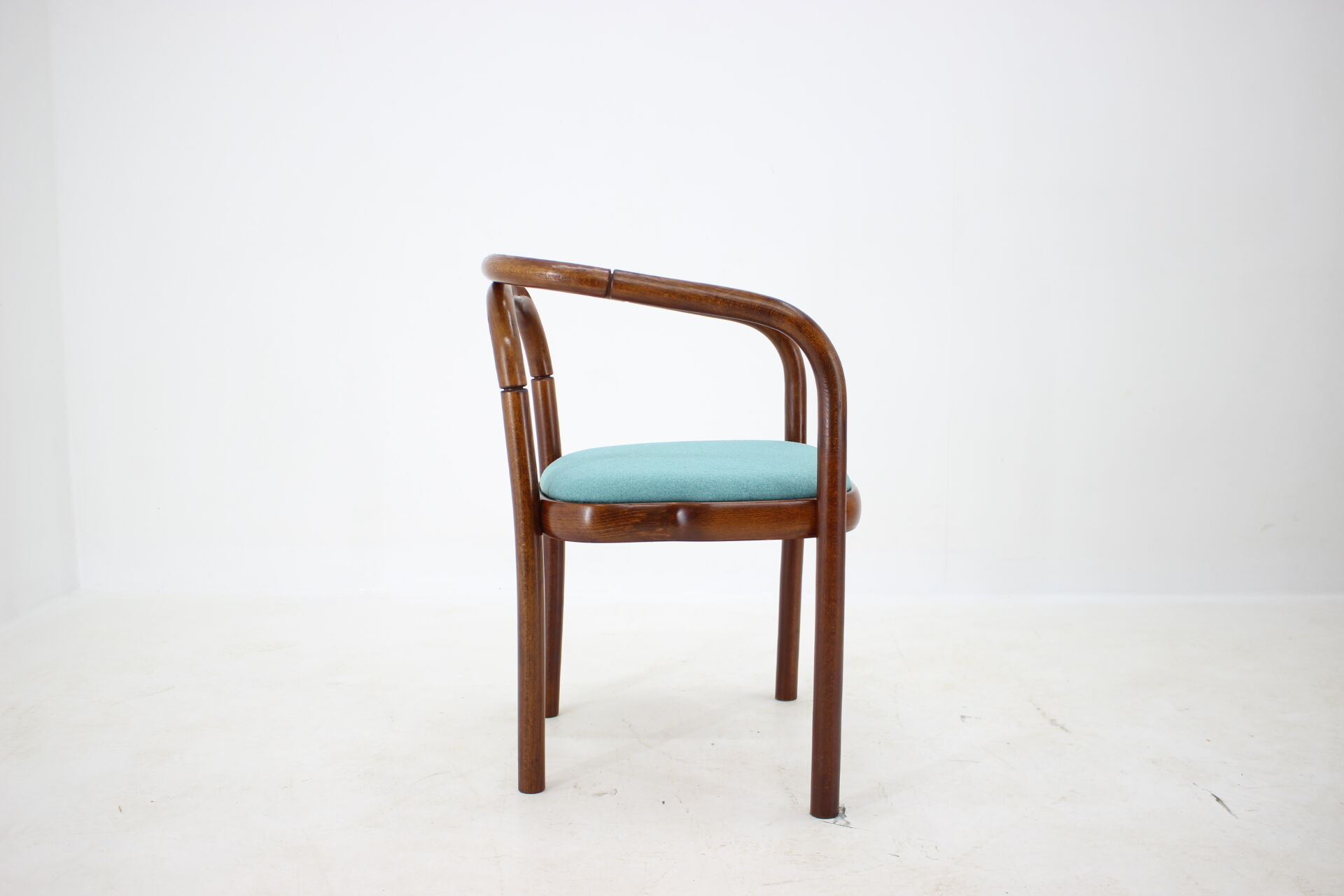 Vintage bentwood chair Ton, Czechoslovakia