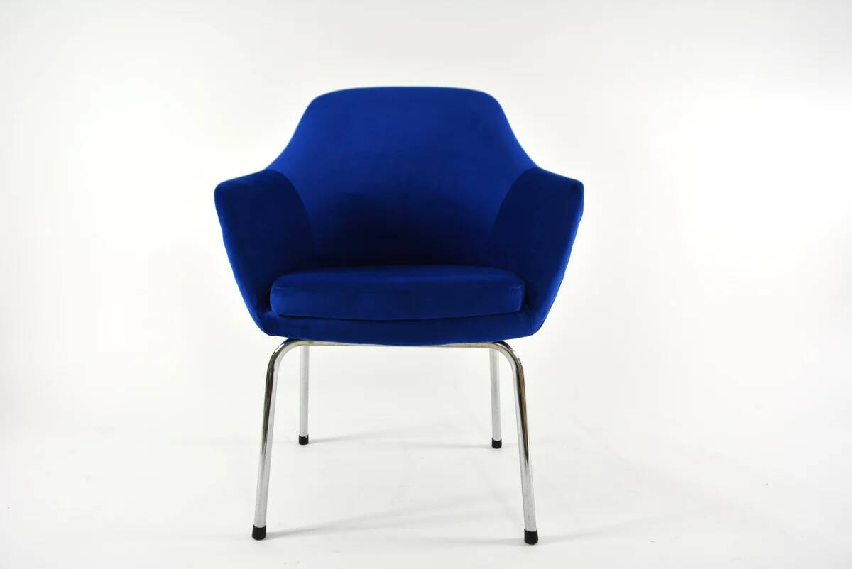 Royal blue shell chair