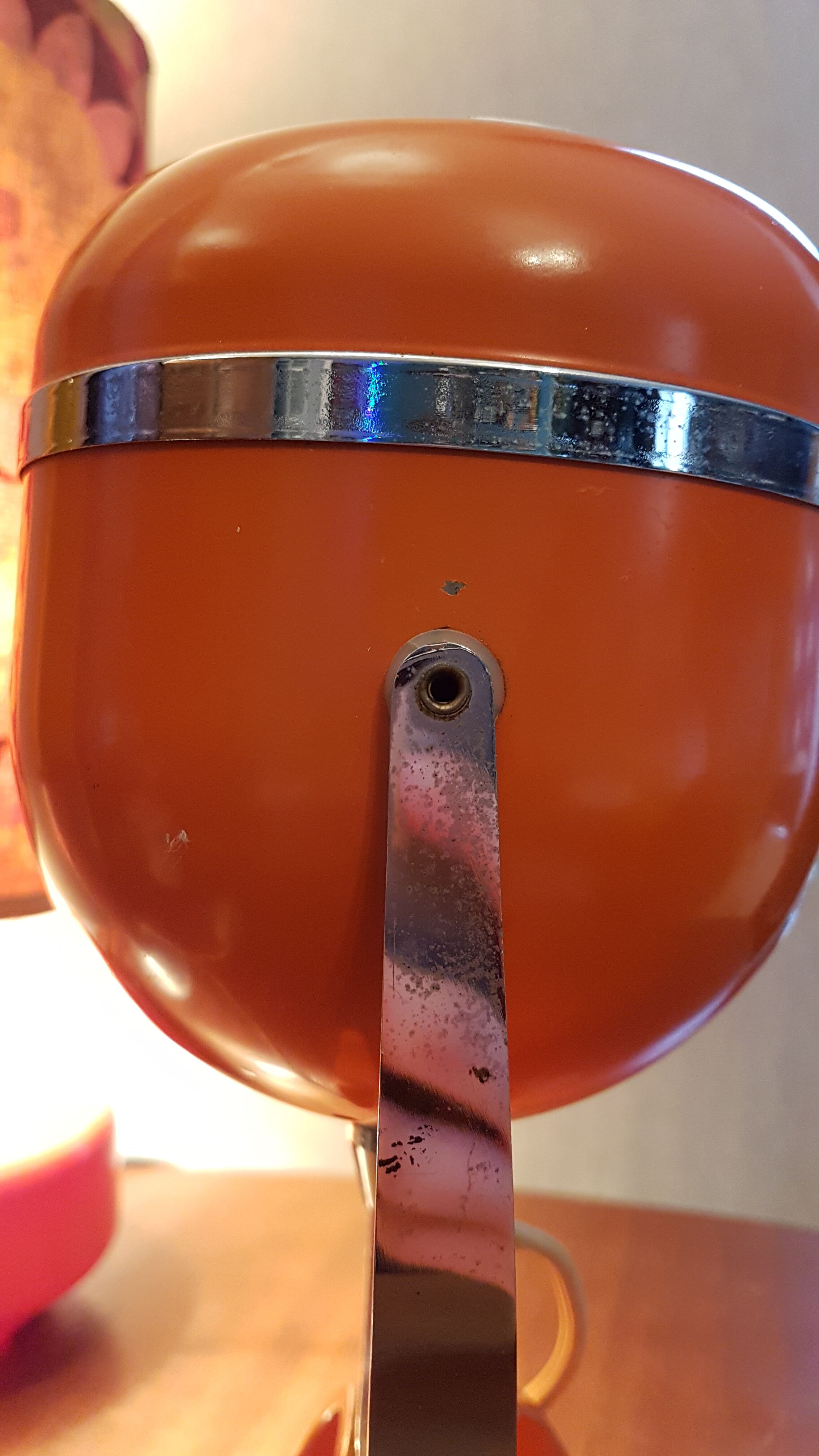 Lamp metal of the years 70