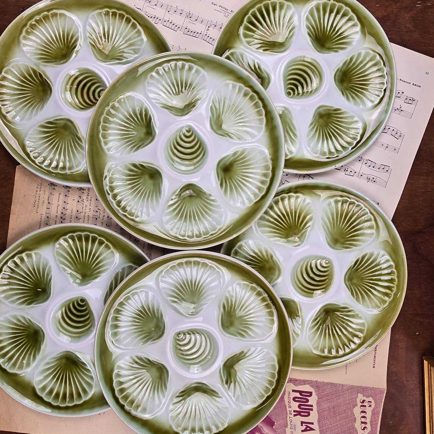 Set of 6 Moulin des Loups oyster plates – vintage green earthenware