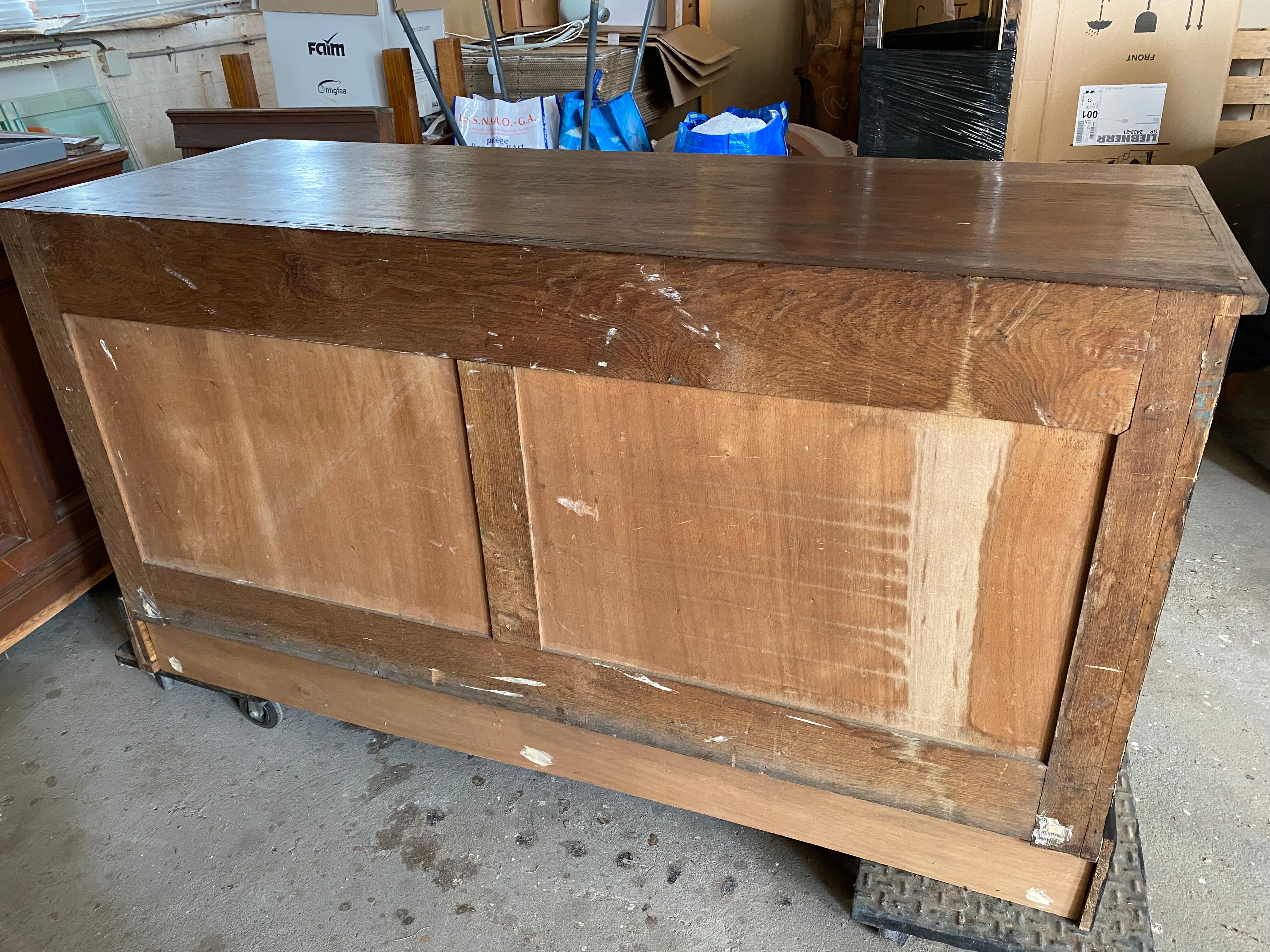 Drawer trade cabinet