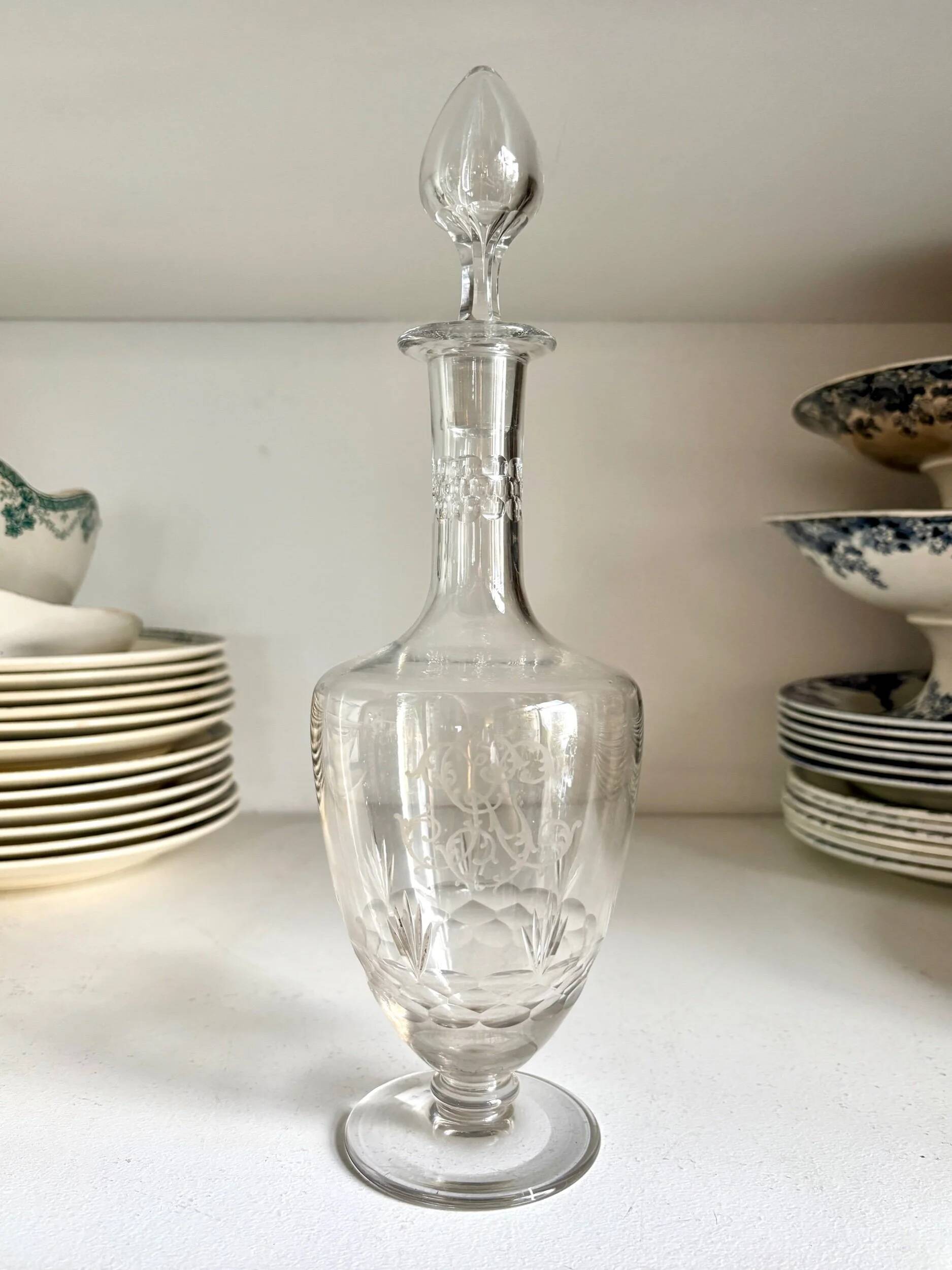 Chiseled and engraved crystal liqueur decanter