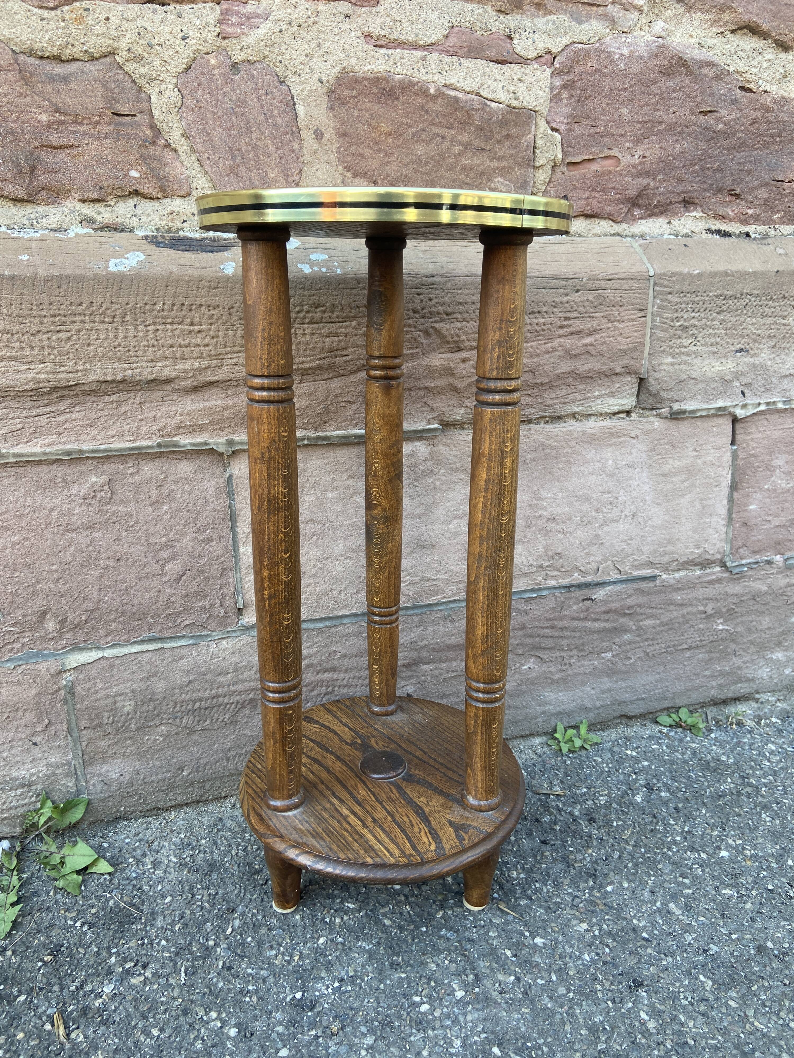 Formica vintage pedestal table