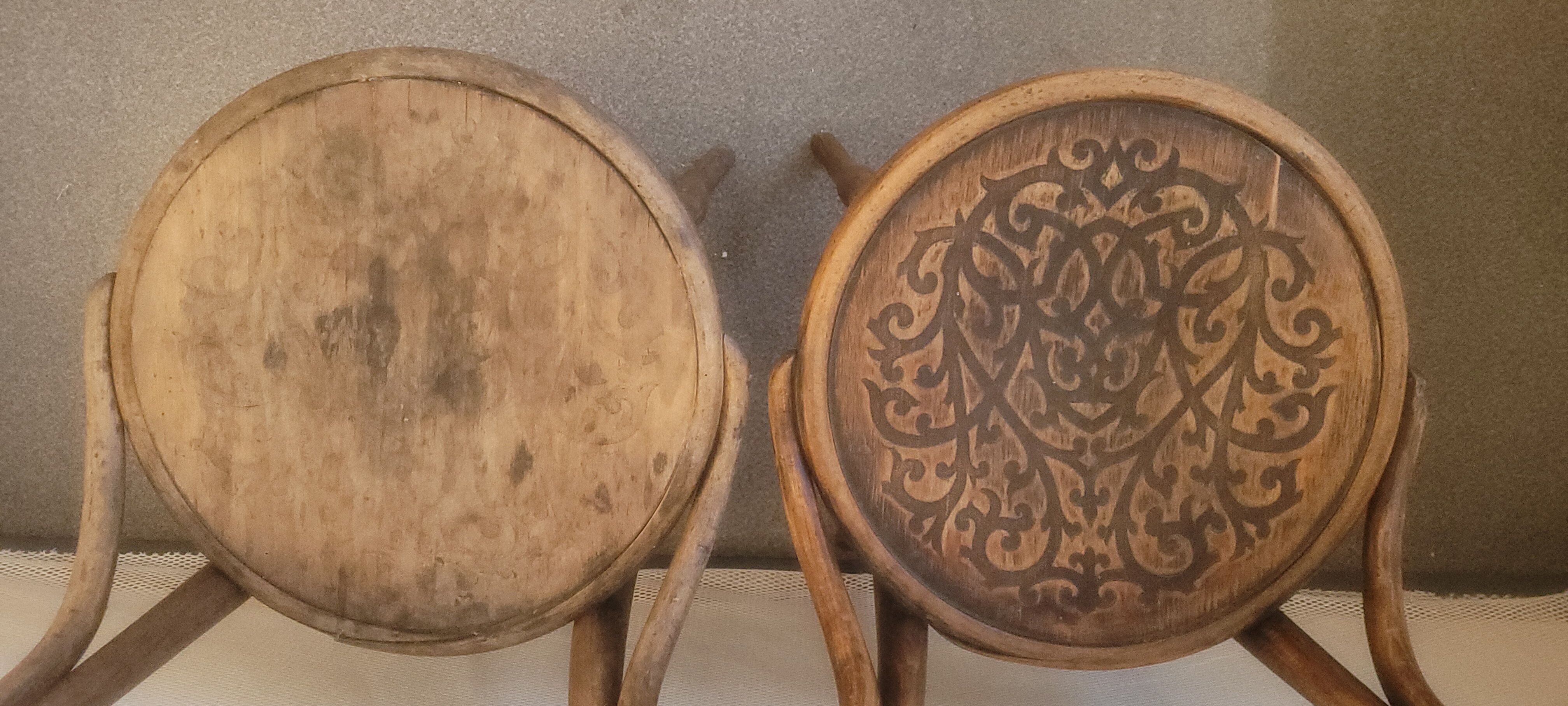 Pair of chairs bistrot