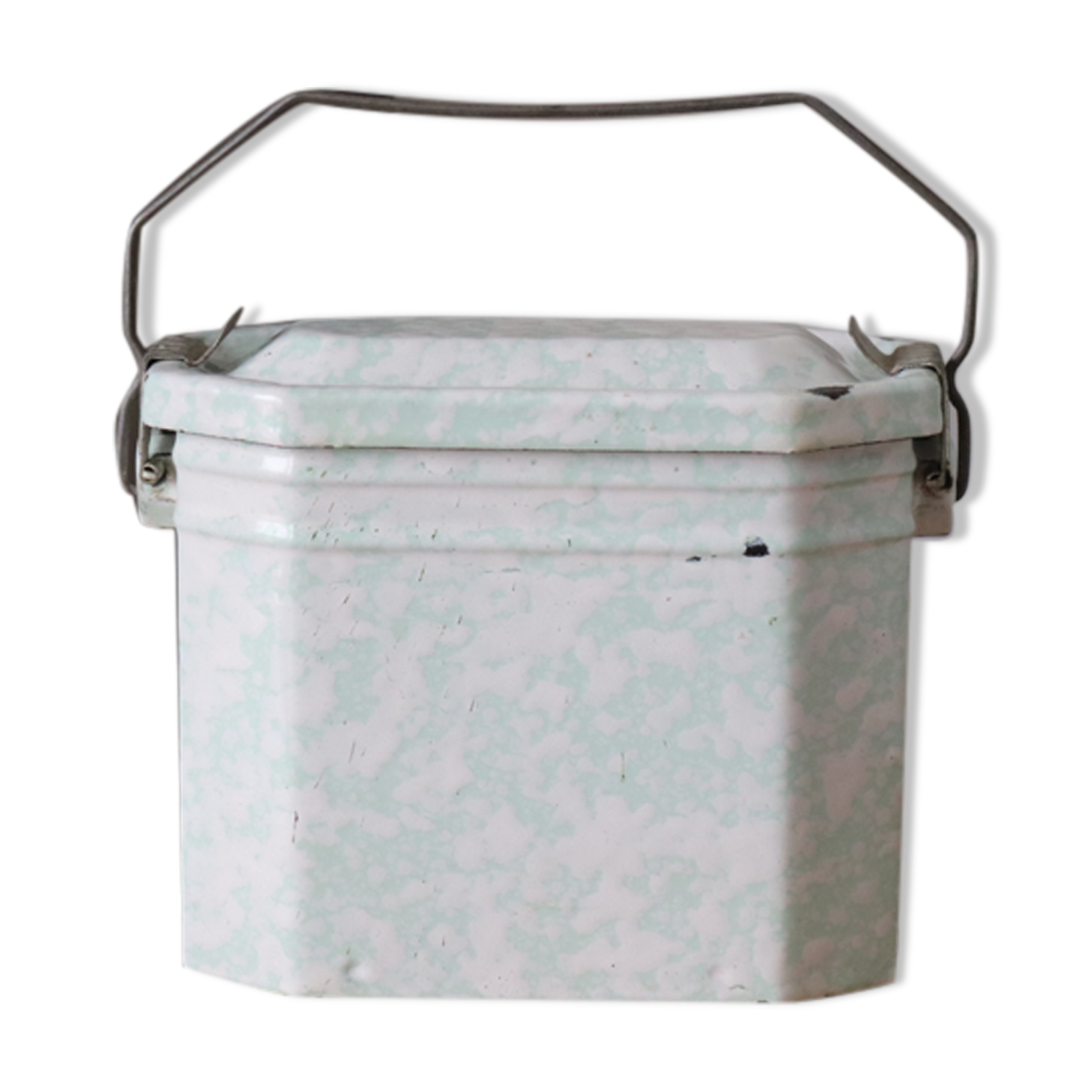 Old bowl in enamelled tole 1930 pale blue