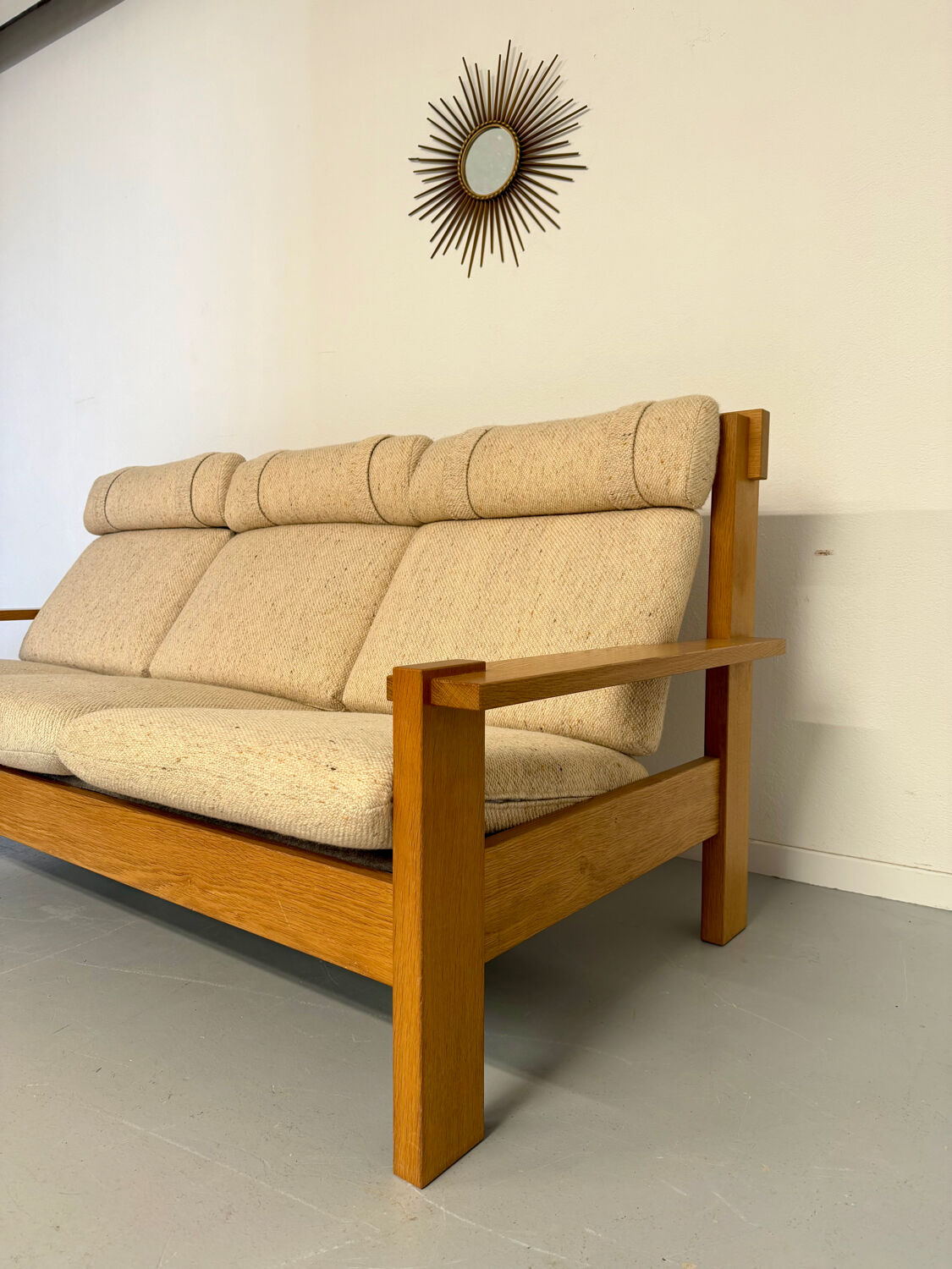 Three-seater canapé in solid oak with Scandinavian design fabric from the 1970s.