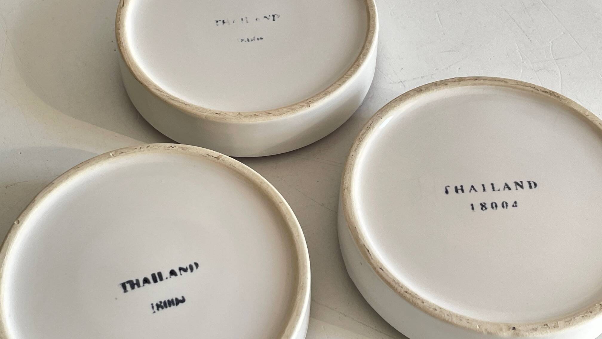 BOUGEOIRS Cracked Ceramic Candle Holder