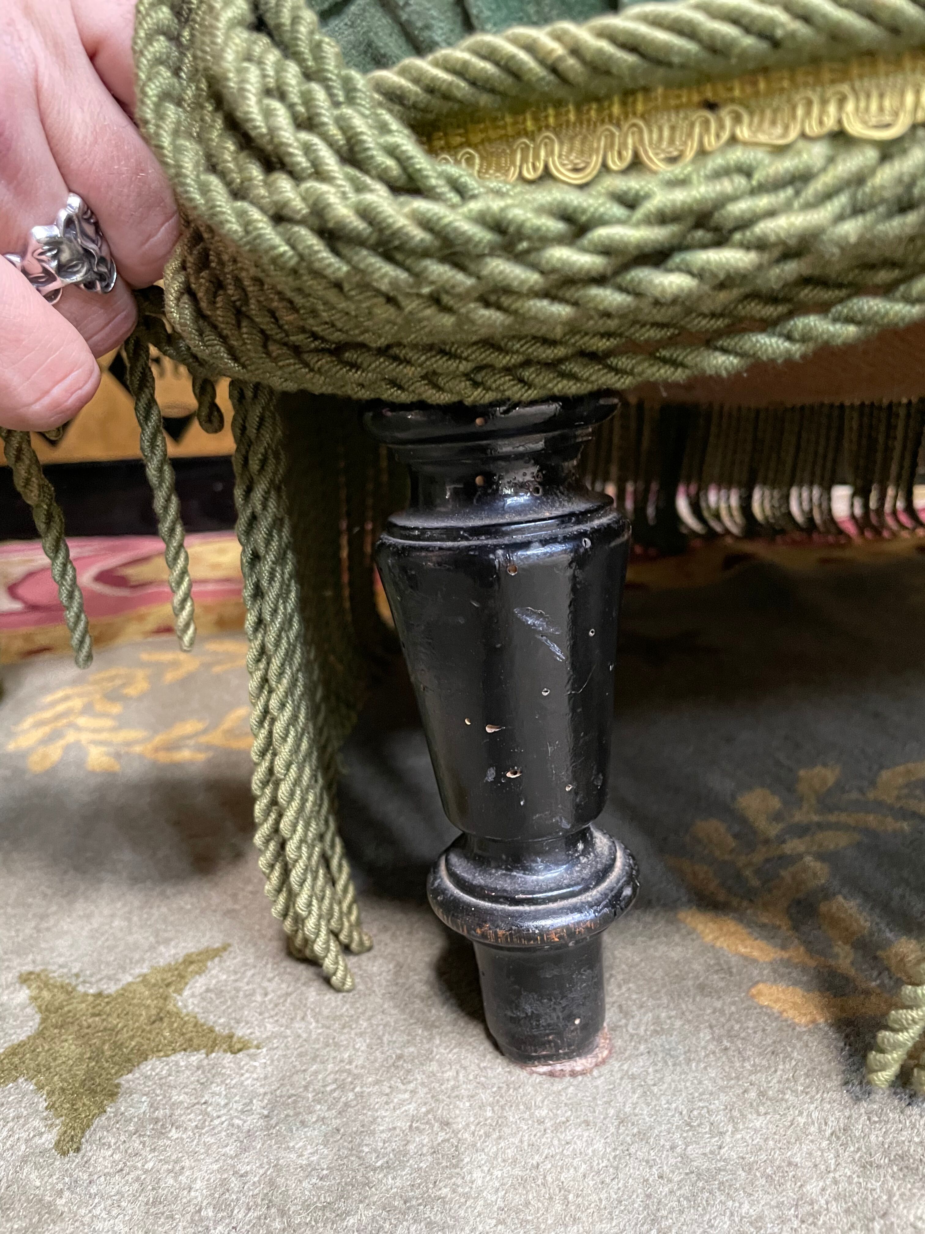 Paire de fauteuils crapaud époque Napoléon III velours vert