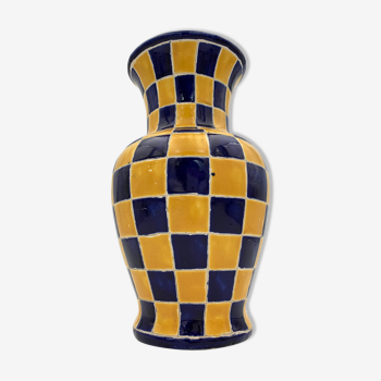 Vase vintage en céramique, damiers bleus et jaunes - années 1950-1960