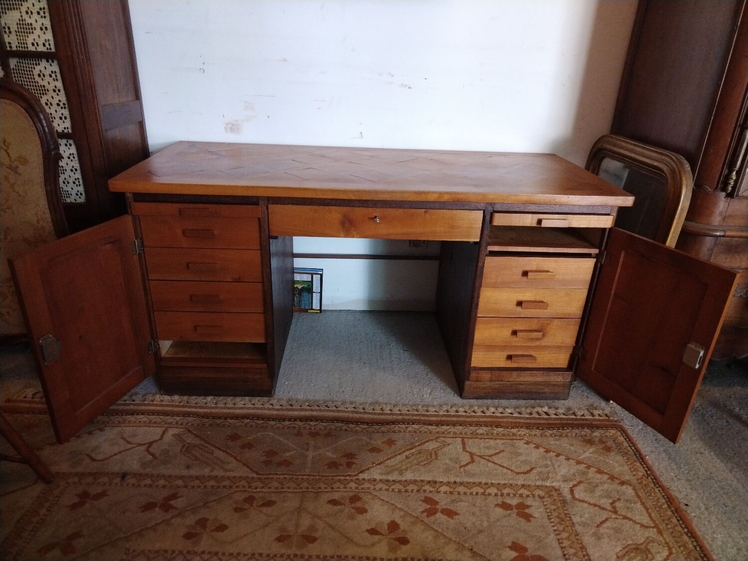 Art Deco functionalist office