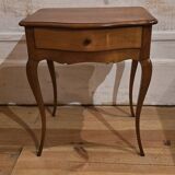 Table d'appoint.