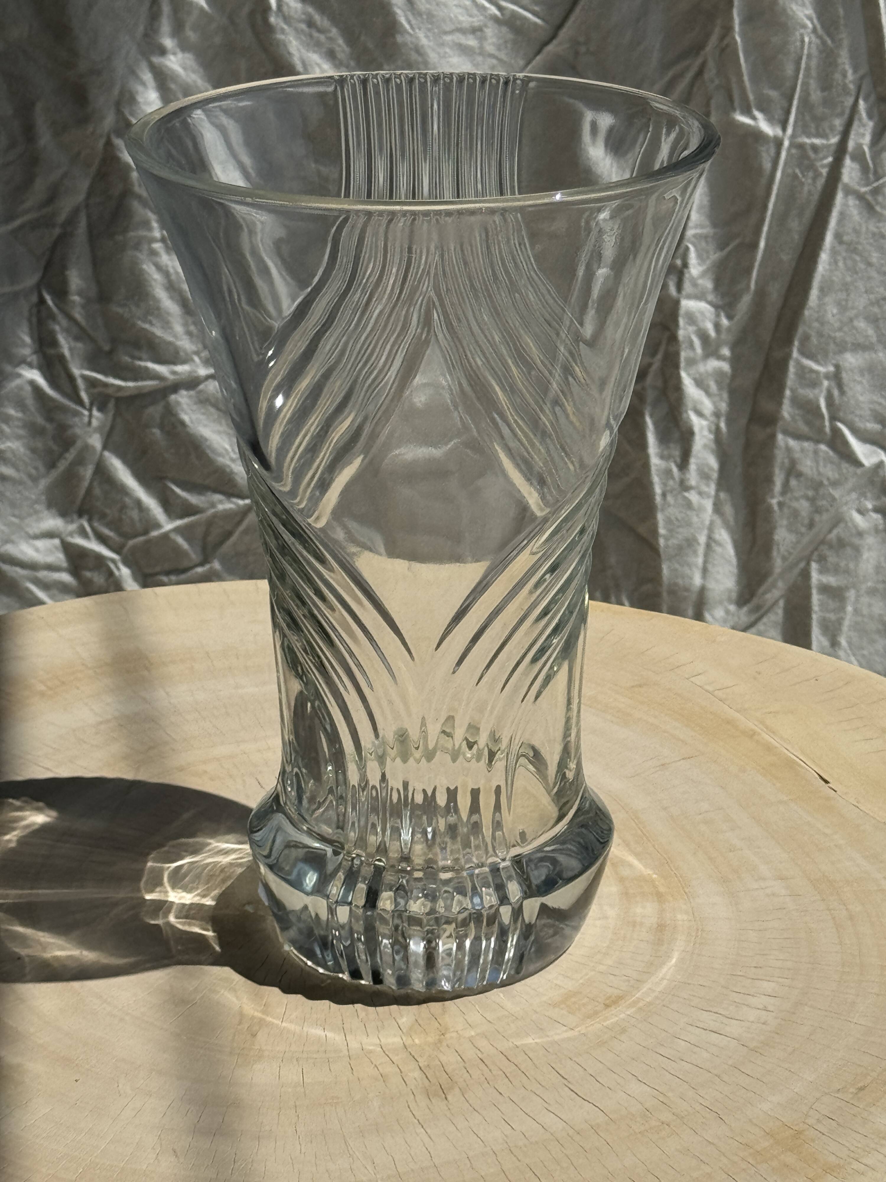 Large geometric glass vase H30