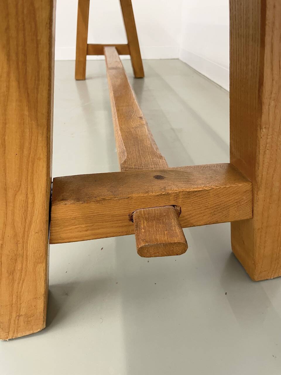 Elm benches 2m
