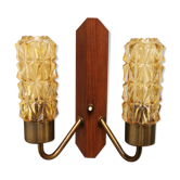 Ancienne applique danoise, avec double source de lumière, en bois de teck, verre de couleur ambre et laiton