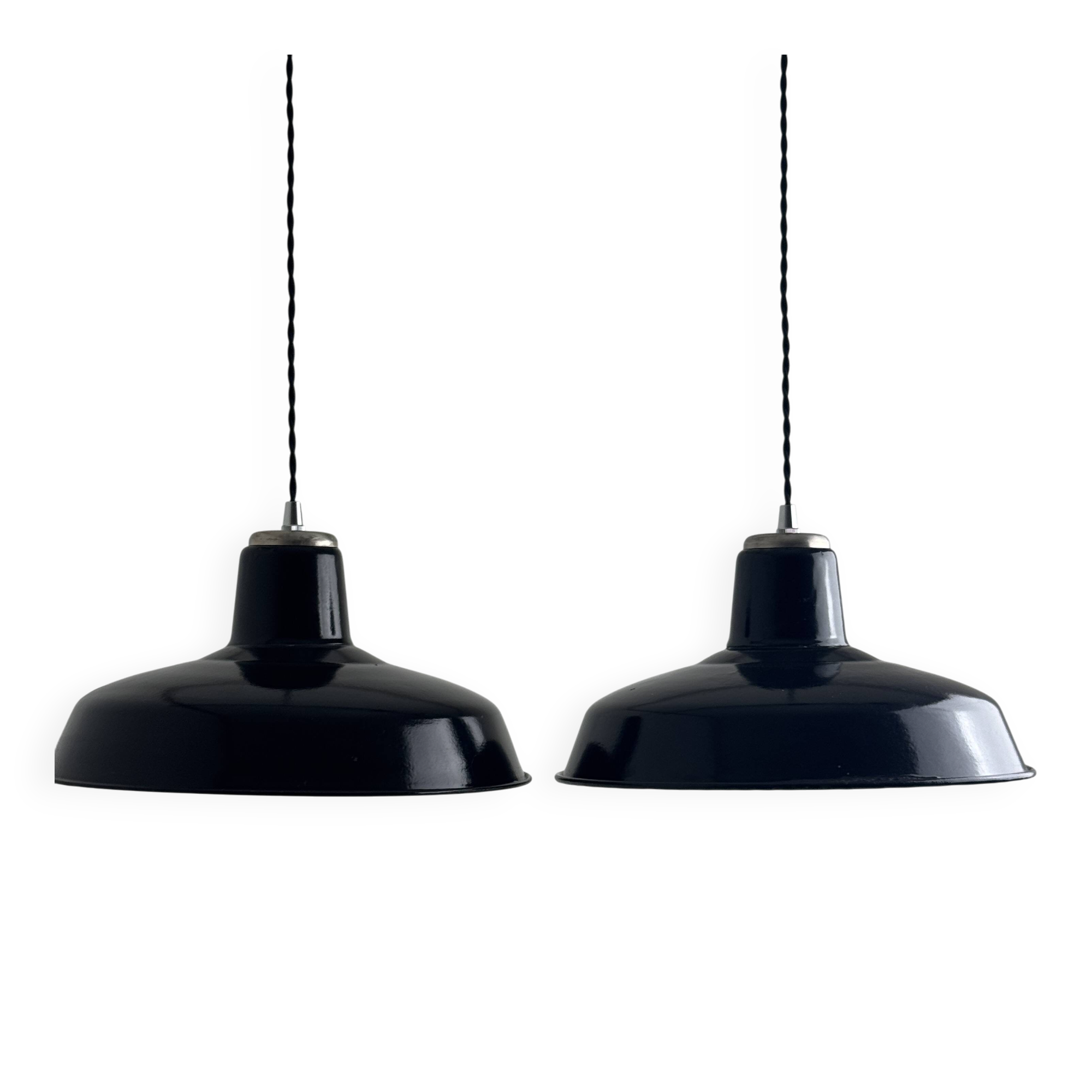 Pair of enamelled industrial workshop suspensions
