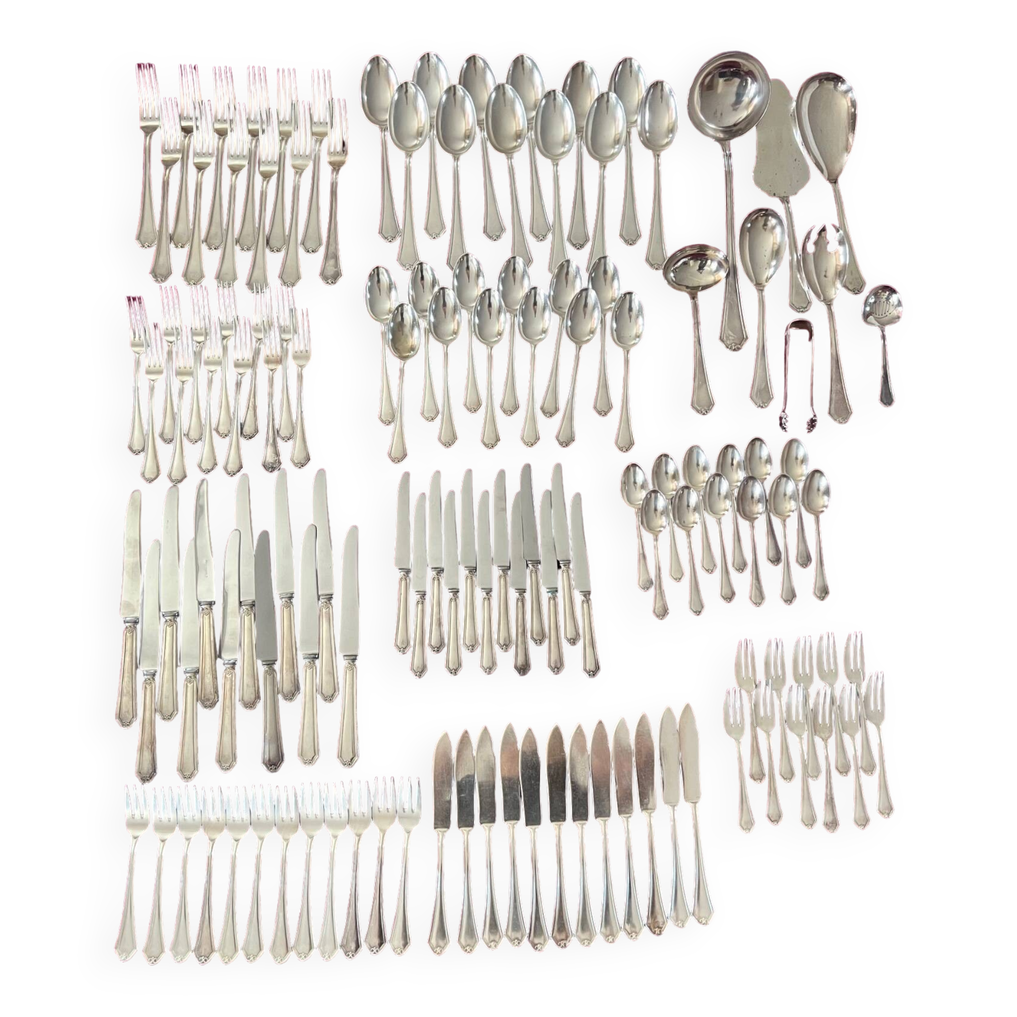 Wiskerman cutlery for 12 people - 127 pieces.
