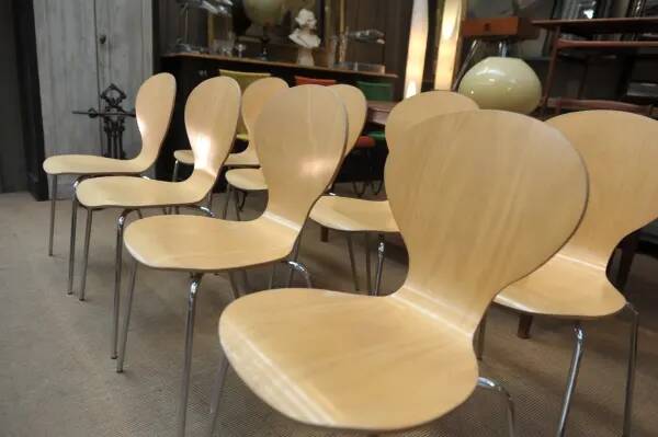 Lot de 4 chaises design métal et bois 1970 empilables