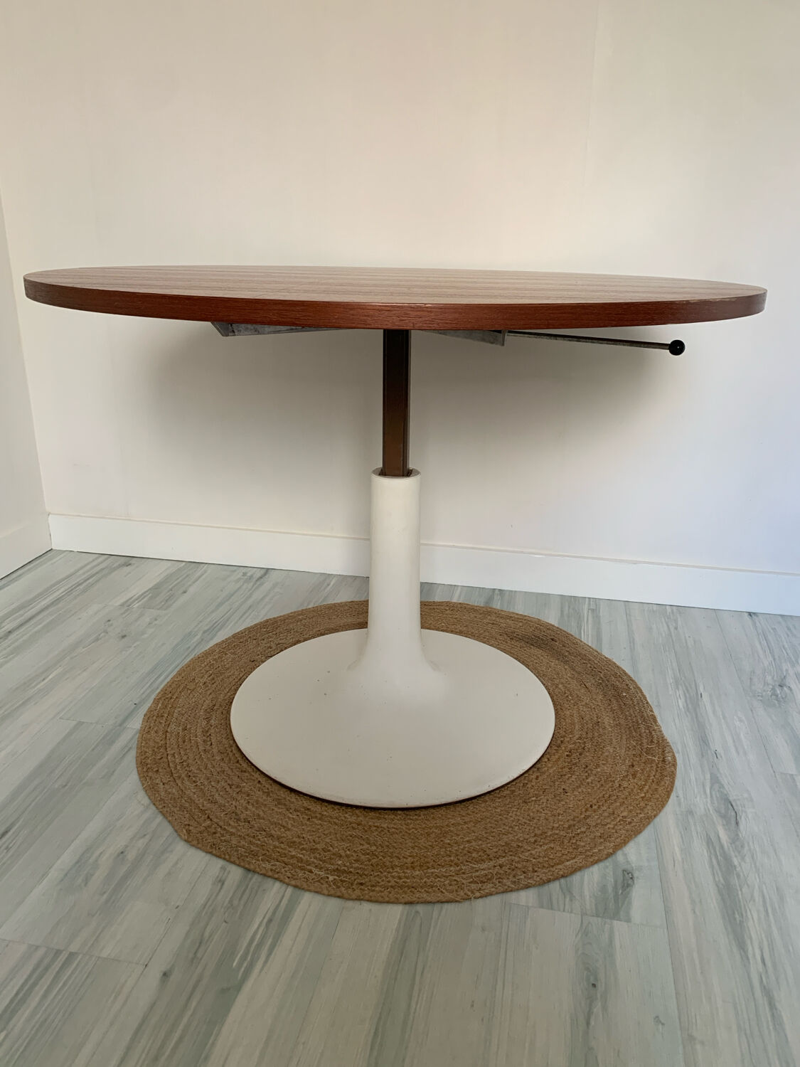 Table modulable JER – Pied tulipe en fonte – Fonderie Chenesseau Orléa