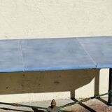 Table en fer forgé et pierre de lave émaillée