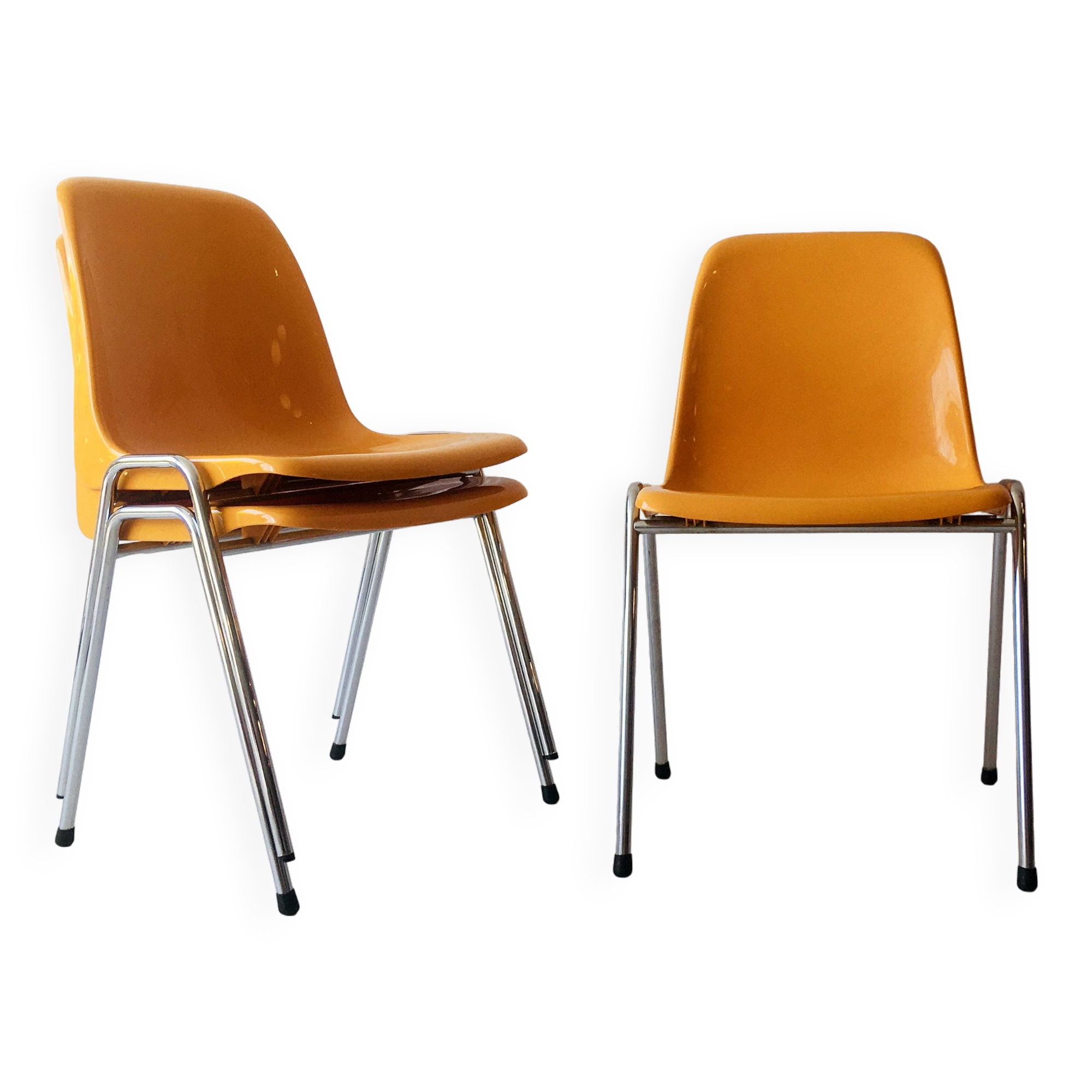 Chaises empilables de l'ère spatiale, 1970