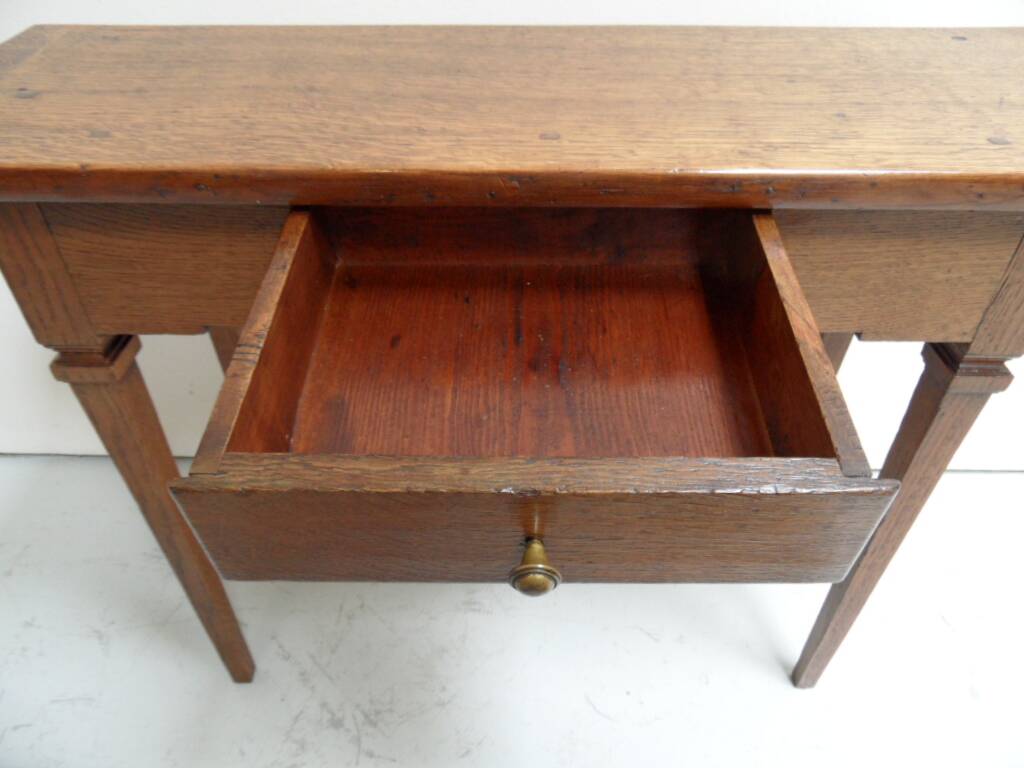 Antique oak sidetable