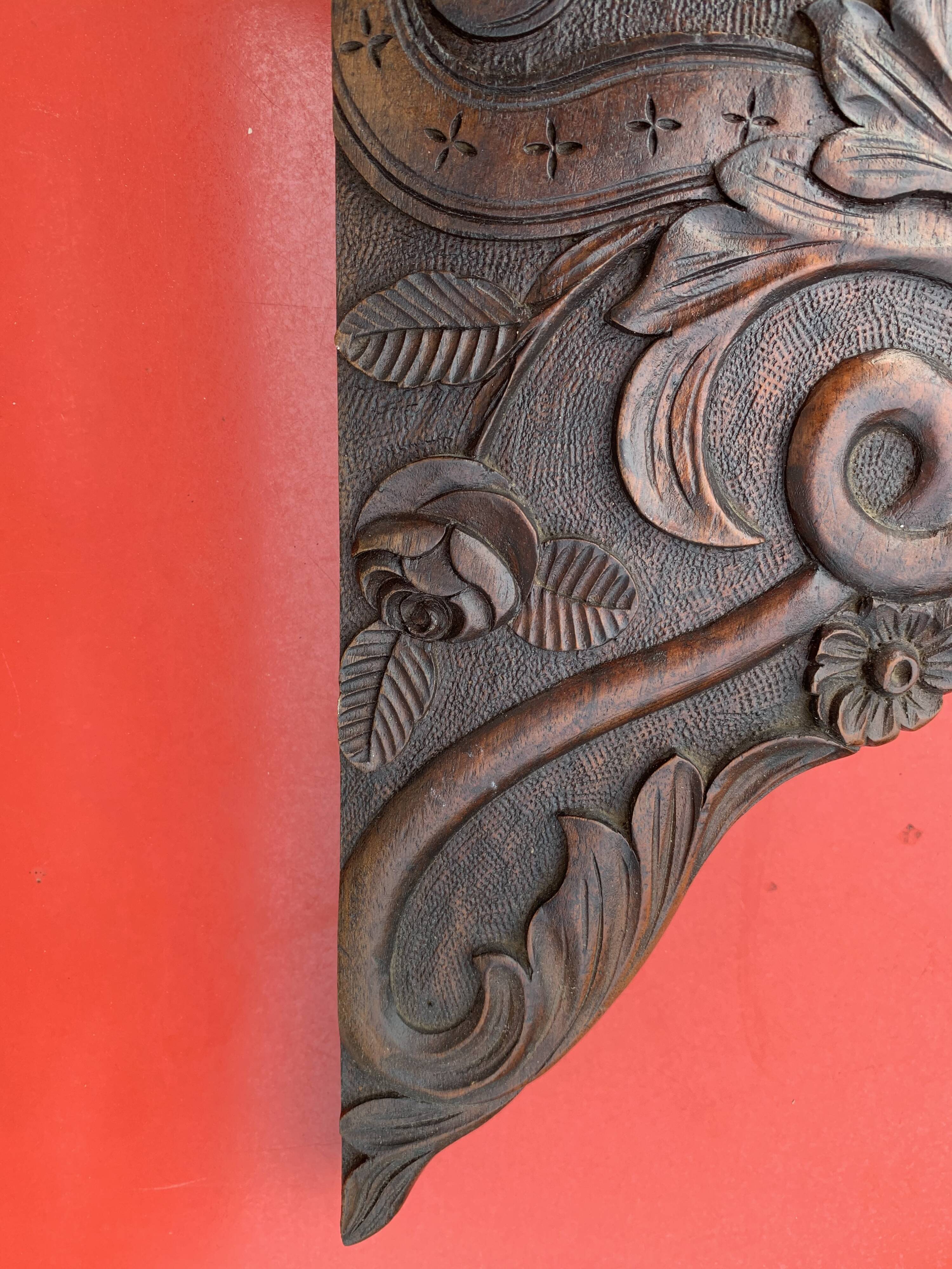 Carved frontwood ornament