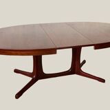 Oval extendable table designed 1960 Baumann style