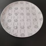Patterned metal tray