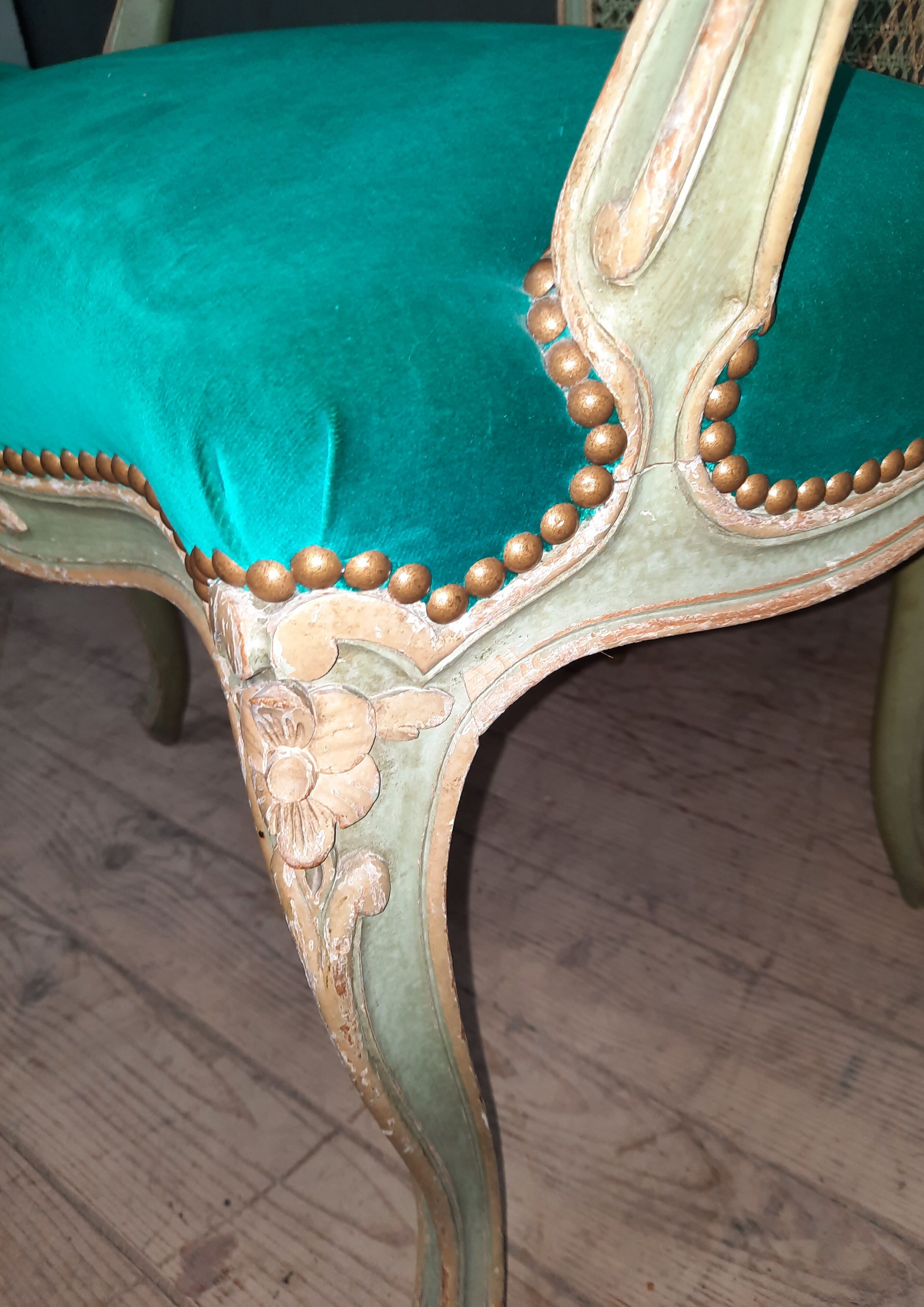 Paire de fauteuils style Louis XV
