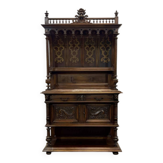 Buffet gothique en noyer et dessus marbre début XXème