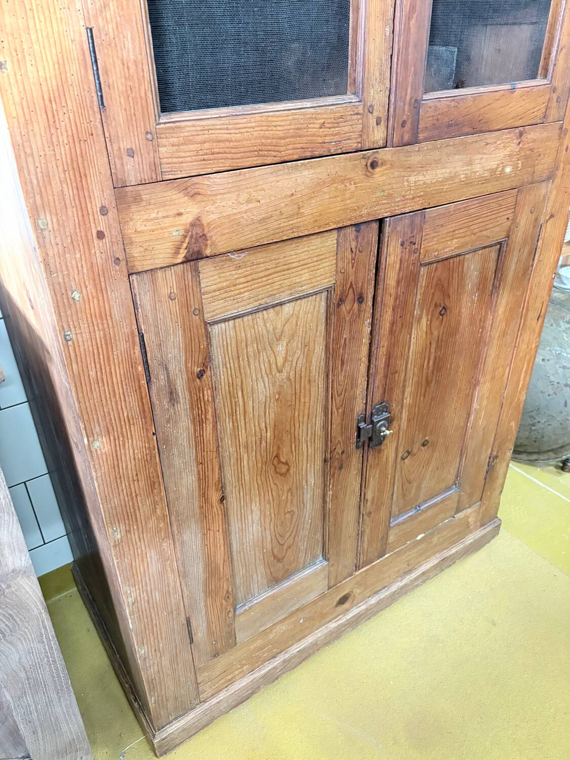 Breton display cabinet in pitch pine