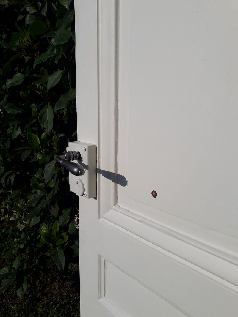 Door 207x99,5cm communication back panel molded