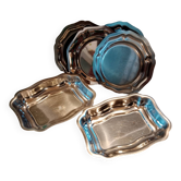 Ensemble de mini plats en inox vintage.