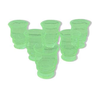 6 glasses of uralegrass liqueur