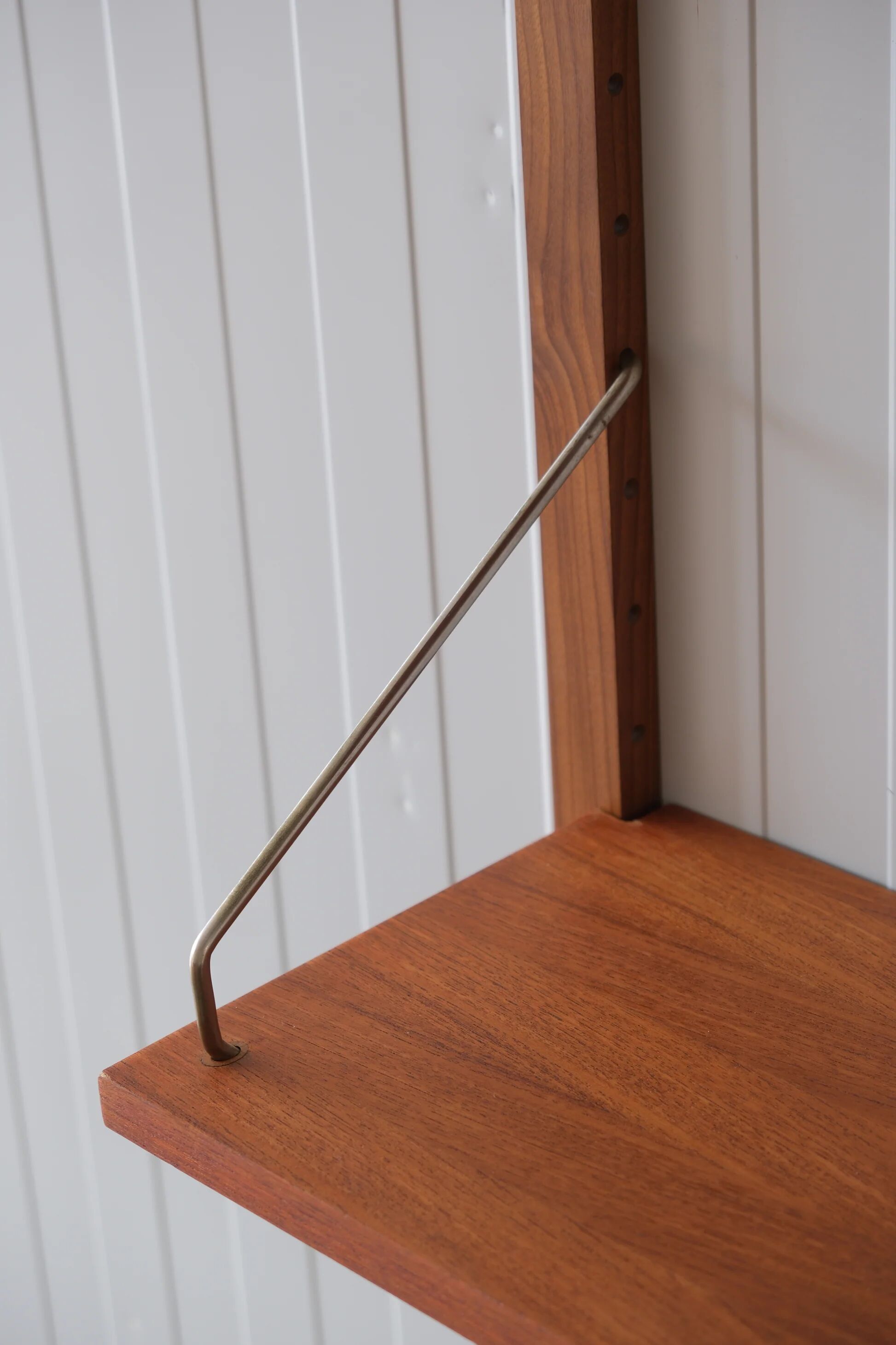 Poul Cadovius Royal Wall System