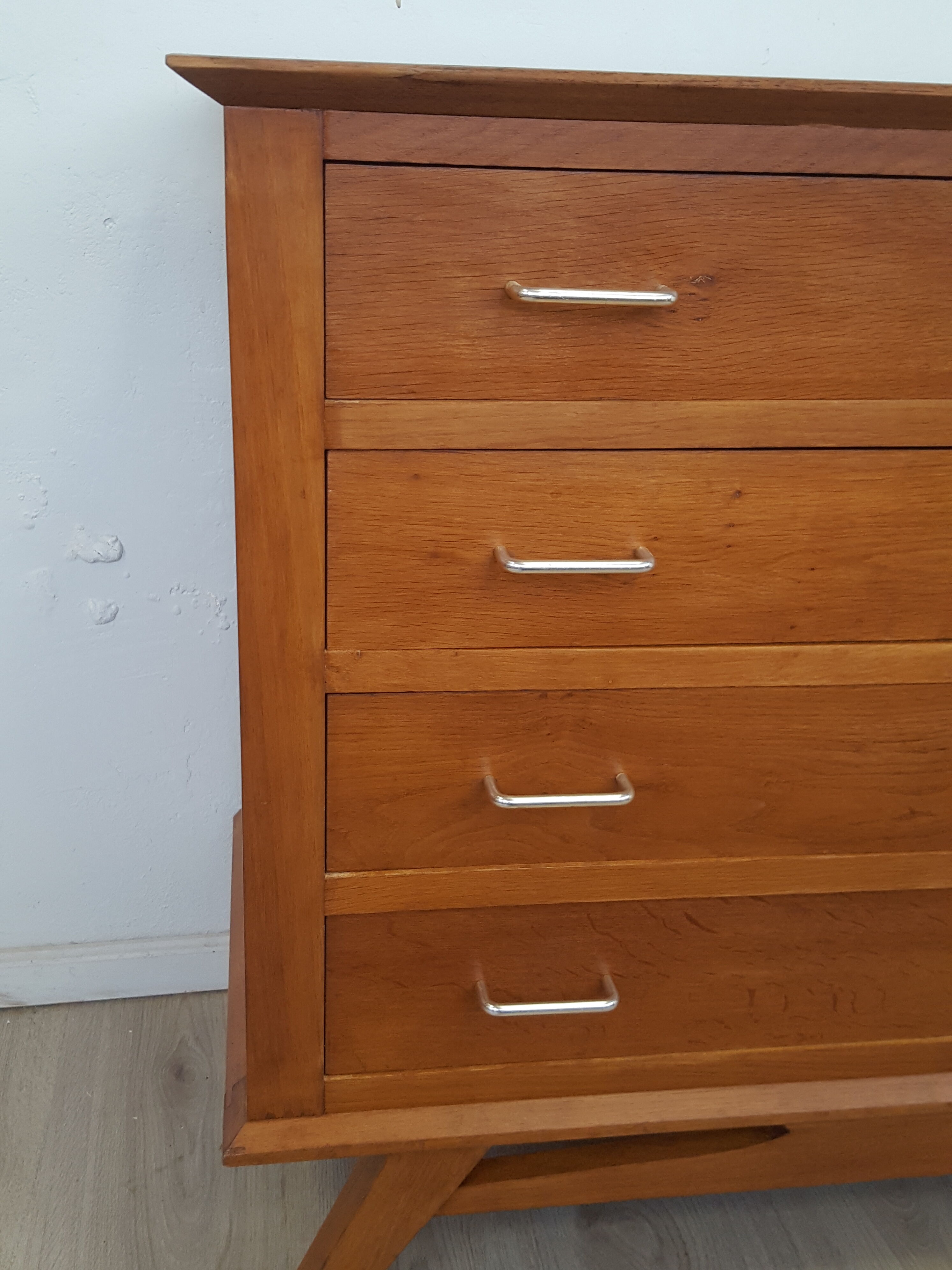 Vintage chest of drawers