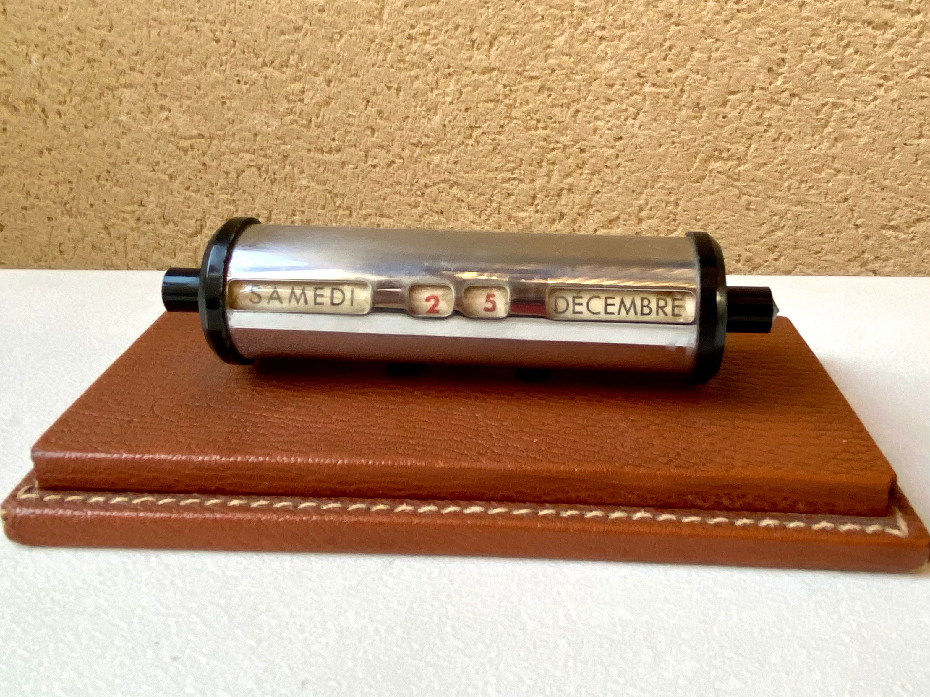 Date perpetual calendar vintage office accessories 60s