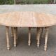 Table de banquet ronde extensible à volets Louis Philippe rénovée 10 pieds