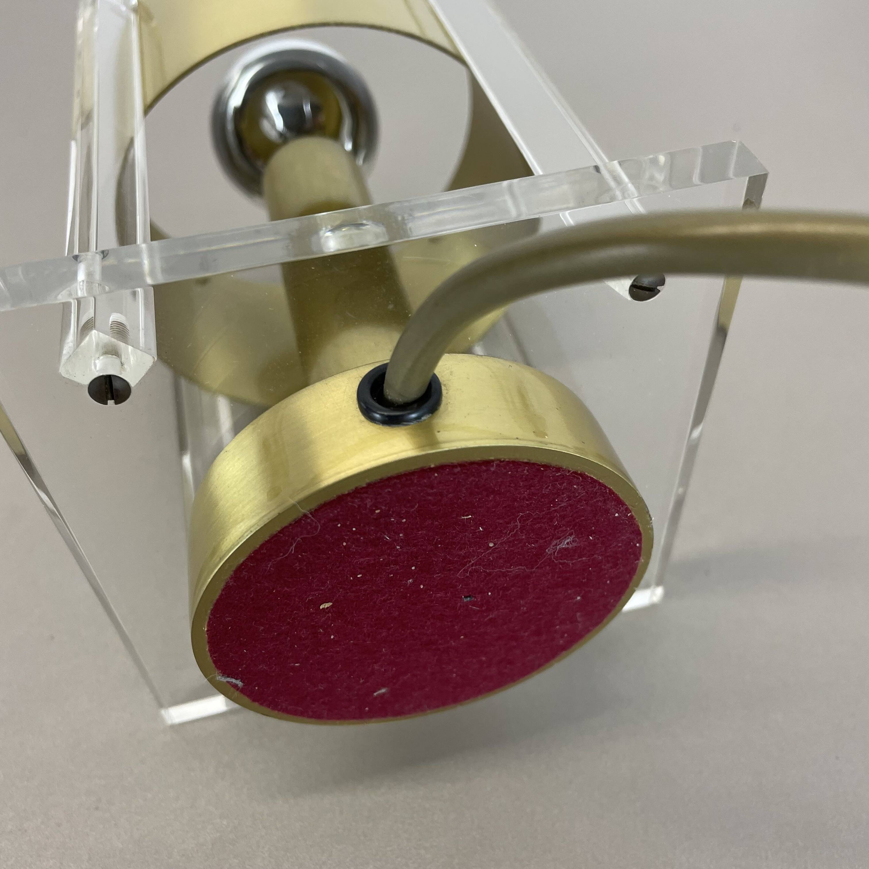 Postmodern Brass Acryl Glass Cubic Table Light, Italy 1970