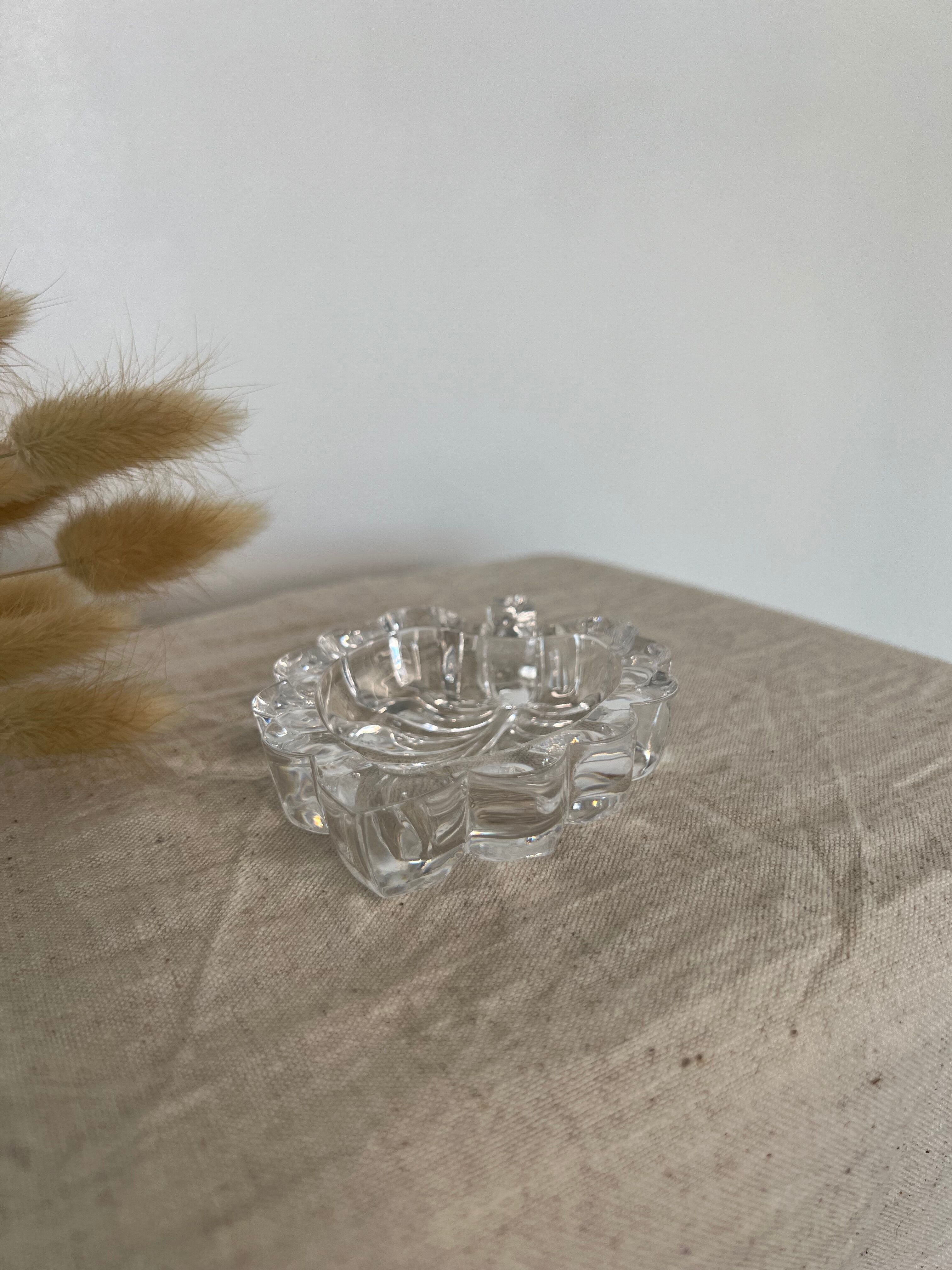Small vintage glass and sheet shaped pocket tray