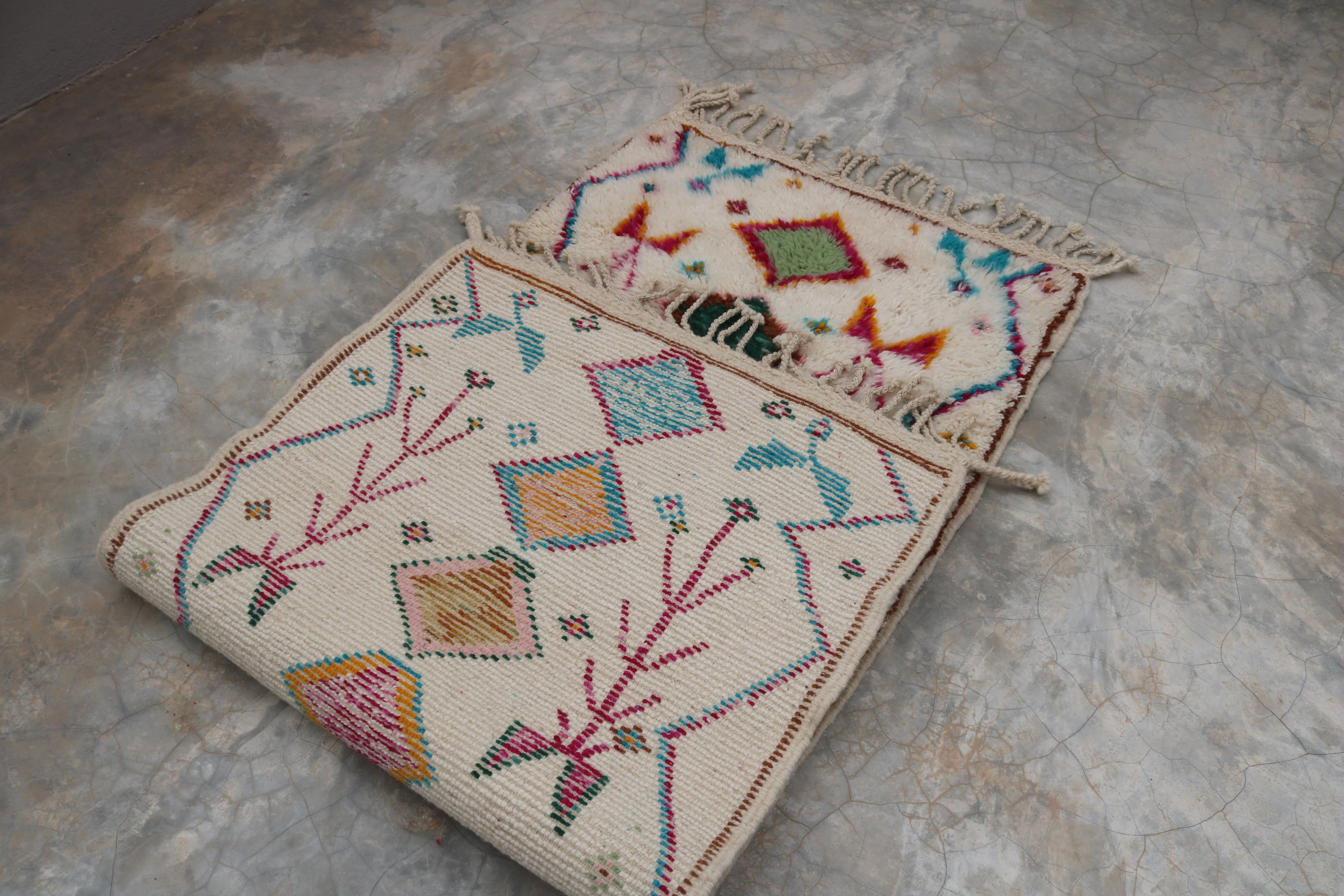 Handwoven coloured wool rug, 190 x 90 cm - R320