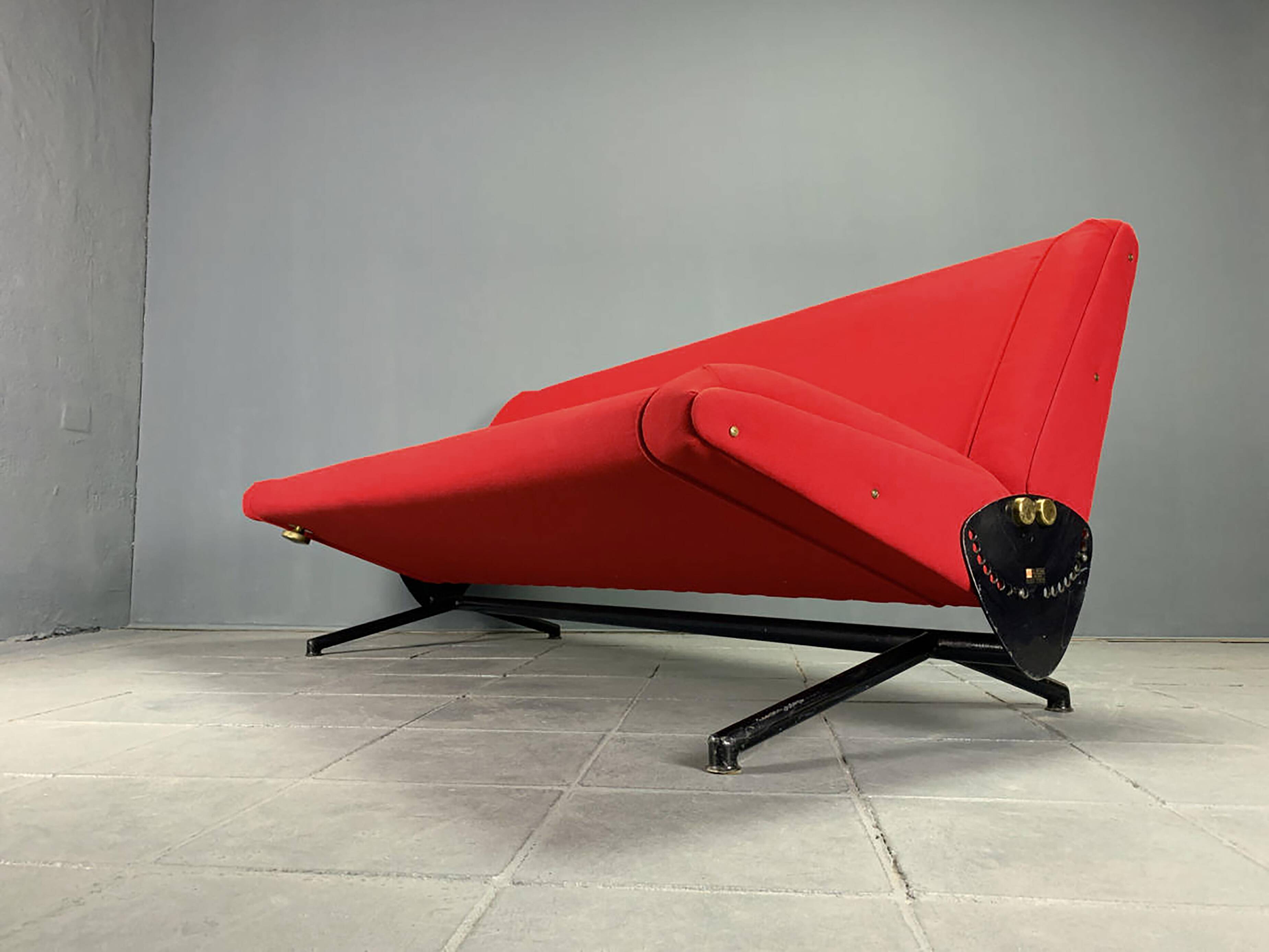 Osvaldo Borsani D70 Tecno sofa, 1960 Limited edition
