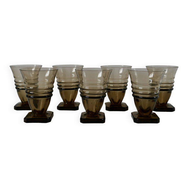 Ensemble de 7 petits verres à vin en verre fumé design pieds carré art déco années 30-40