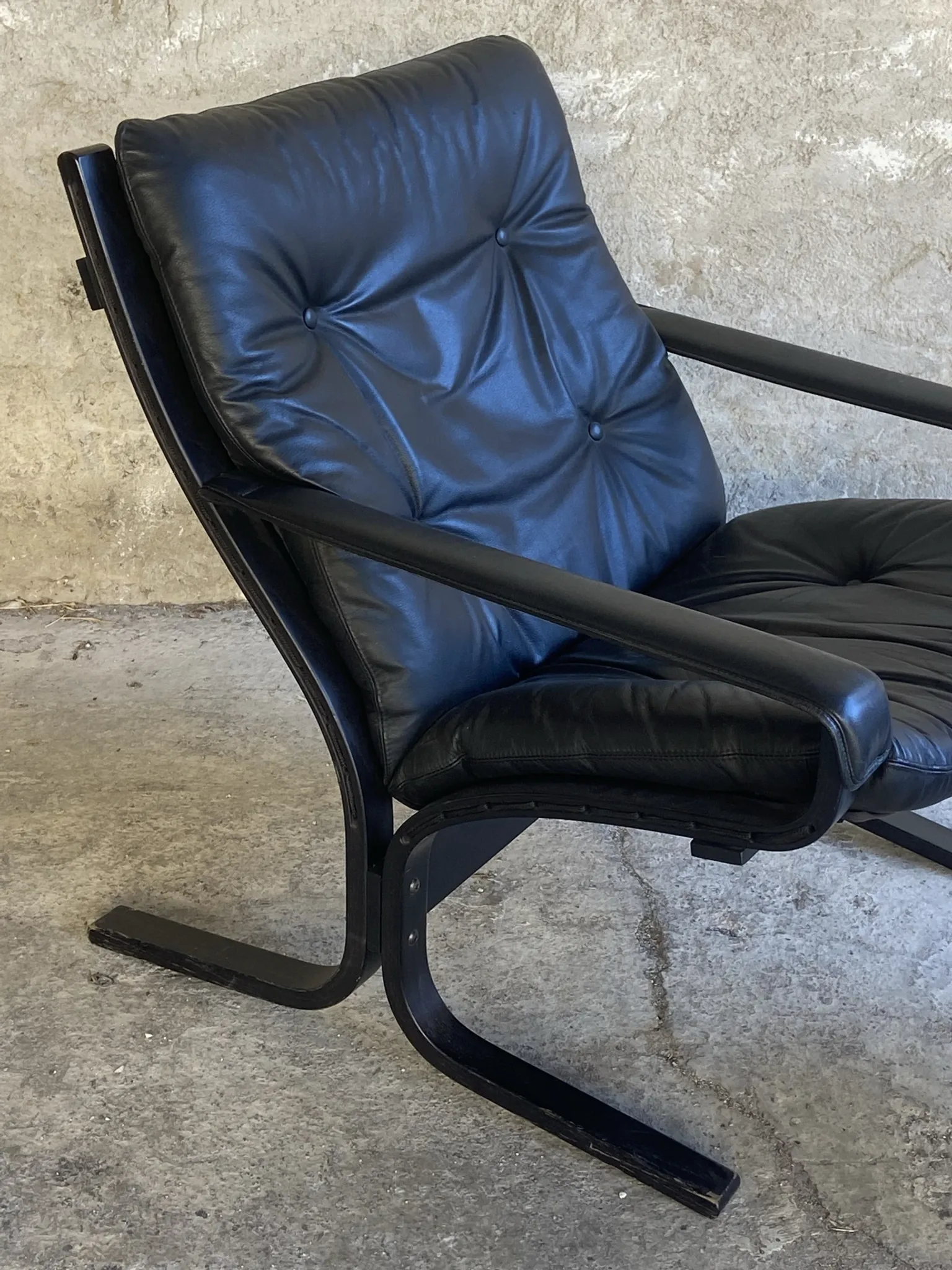 Siesta armchair and its ottoman from the 1970s, Ingmar Relling