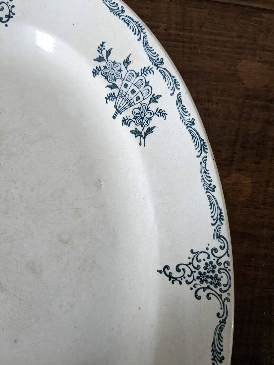 Large St Amand dish